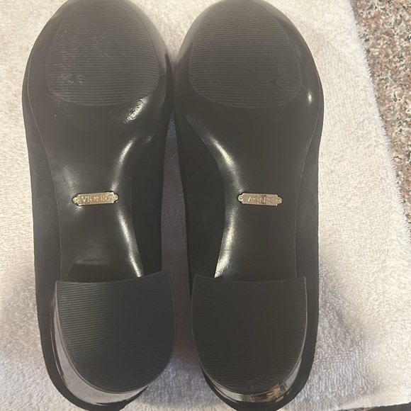J Jill black pumps with tortoise heal size 7.5 only wore once to a wedding - Picture 6 of 7